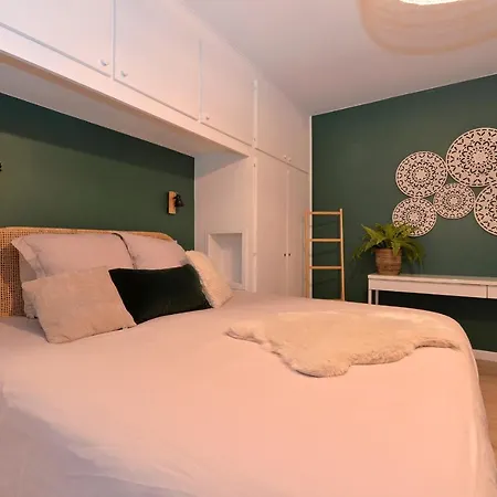 A L'oree Du Bois Apartment *