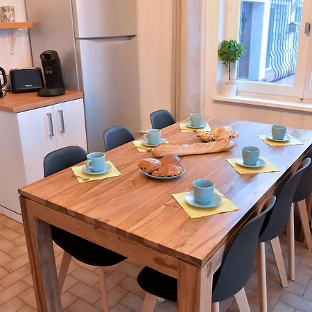 A L'oree Du Bois Apartment