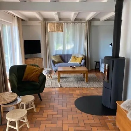 A L'oree Du Bois * לבארוש