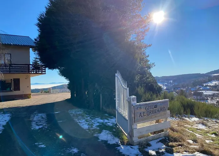 A L'oree Du Bois Apartment