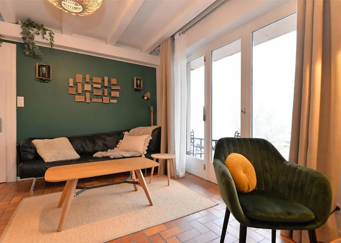 A L'oree Du Bois Apartment