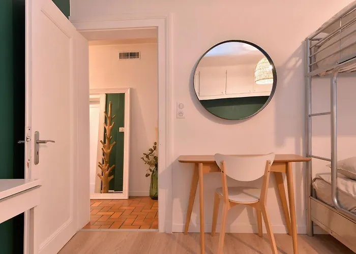 A L'oree Du Bois Apartment